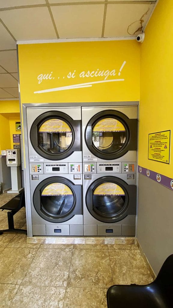 Quante asciugatrici servono per una lavanderia self service